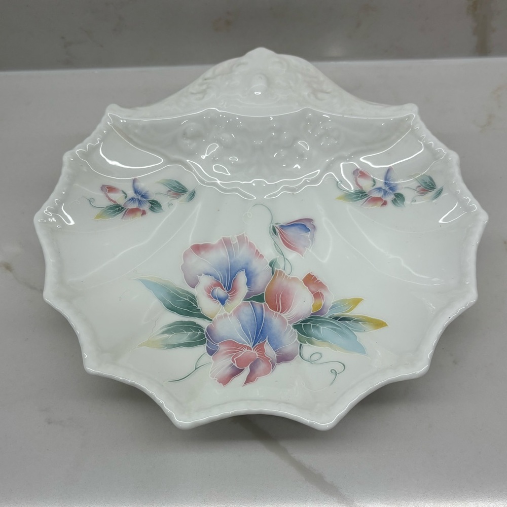 Vintage Aynsley Little Sweetheart China Large Clam Shell Trinket Candy Dish